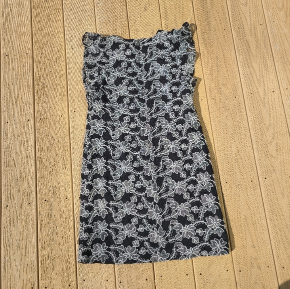 Ann Taylor Dress Size 10P - Picture 2 of 3
